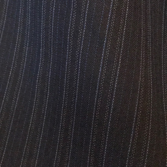 💚💚BCBGMAXAZRIA Pin Striped Skirt💚 - Picture 3 of 6